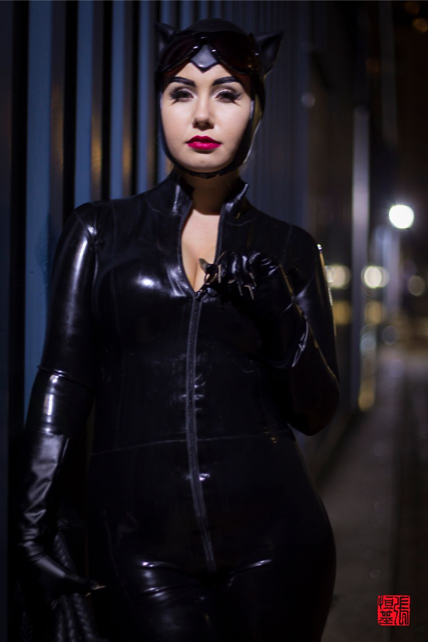 Latex Catwoman by Goddamn Catwoman - Food and Cosplay