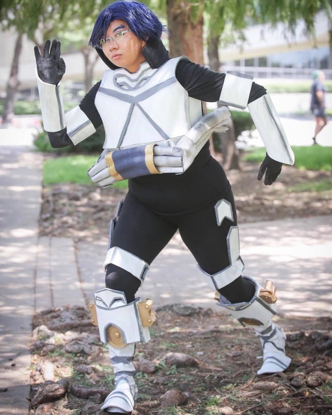 Cosplay Stories : Kamura armor from Monster Hunter Rise by